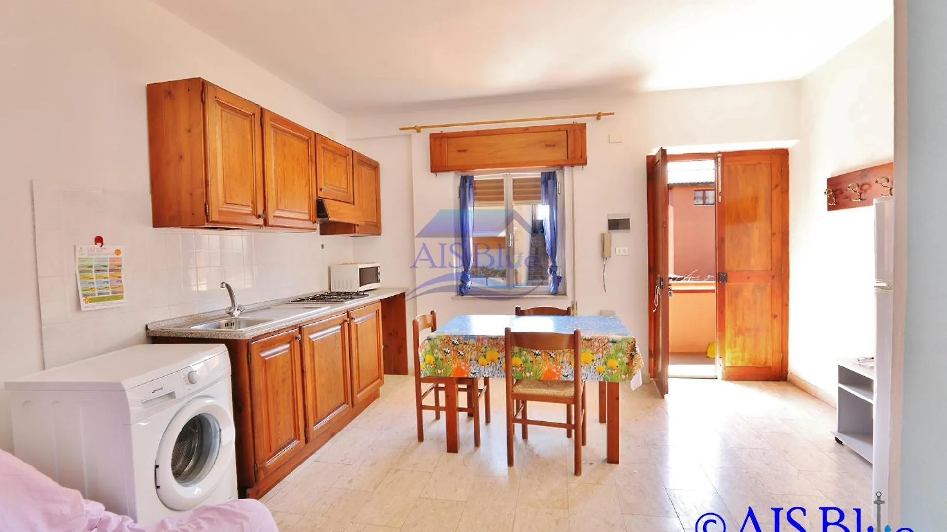 B.21 La Passiflora - 120 Mt. Dalla Spiaggia Isola Rossa  Apartment Isola Rossa (Sassari)
