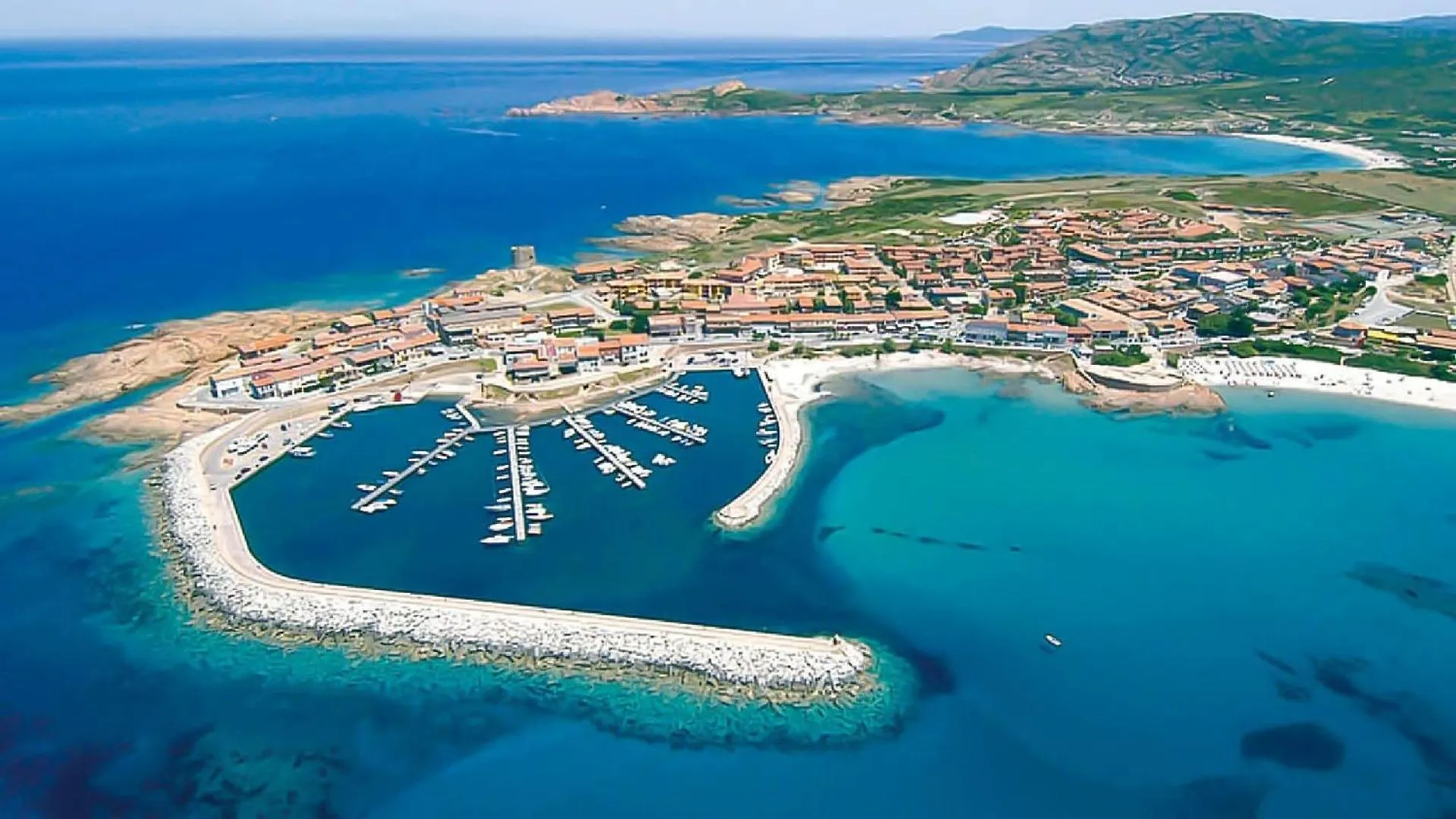 B.21 La Passiflora - 120 Mt. Dalla Spiaggia Isola Rossa