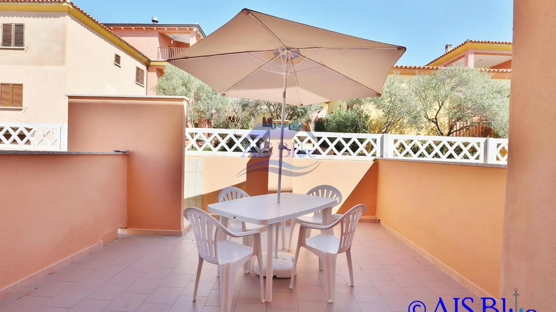 Apartment B.21 La Passiflora - 120 Mt. Dalla Spiaggia Isola Rossa  Italy
